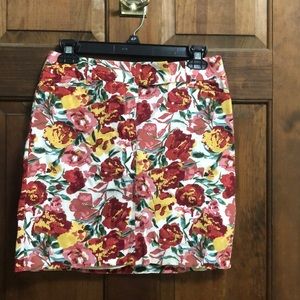 2 petite Ann Taylor Skirt
